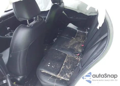 2019 Mazda Mazda3 z USA, uszkodzony, nr VIN JM1BPBJM8K1124810